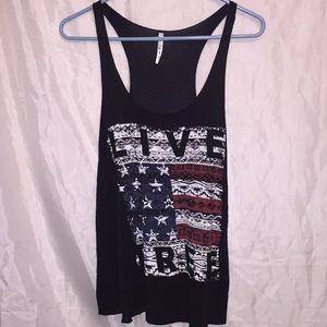G & G 💙 “LIVE FREE” Aztec American Flag ❤️ Sz S